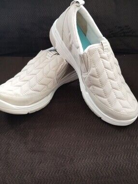 Ryka Women's Ava Water Repellent Slip On 9.5M